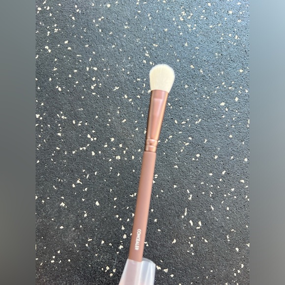 BEAUTY FOR REAL | Perfect Perfection Concealer Brush - Picture 8 of 8